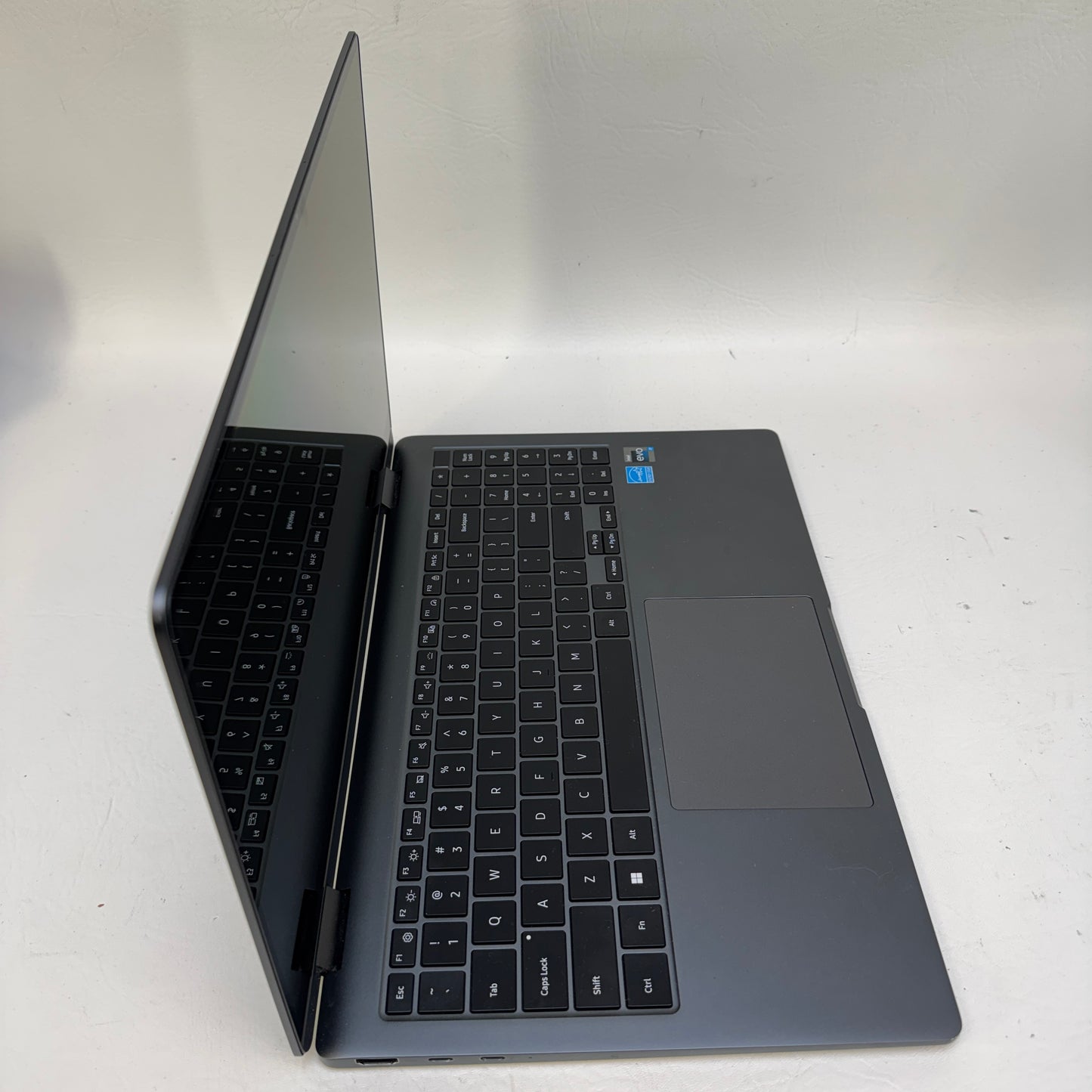 Samsung Galaxy Book3 360 NP750QFG 15.6" i7-1360P 2.2GHz 16GB RAM 1TB SSD