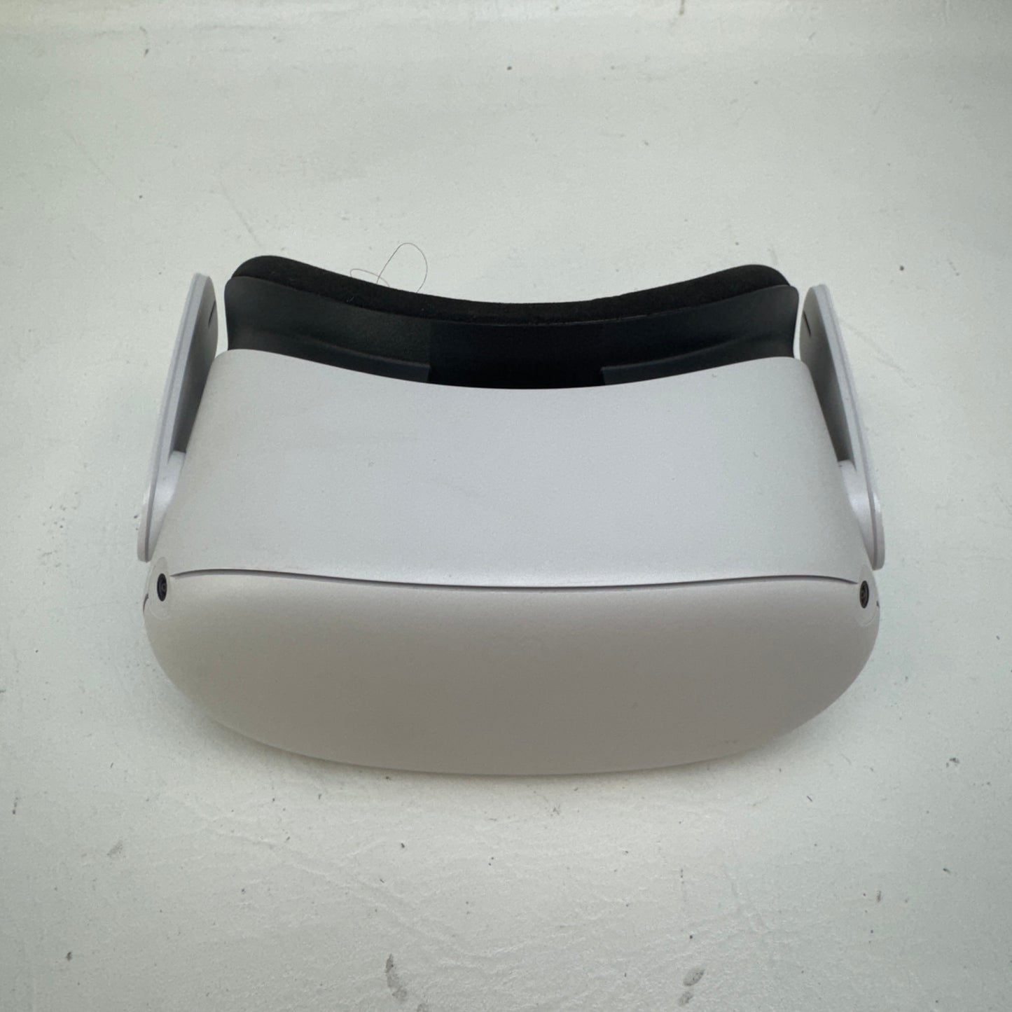 Meta Quest 2 128GB Standalone All-in-One VR Headset w/controllers KW49CM