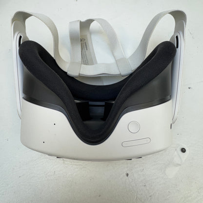Meta Quest 3S 128GB Standalone All-in-One VR Headset P97