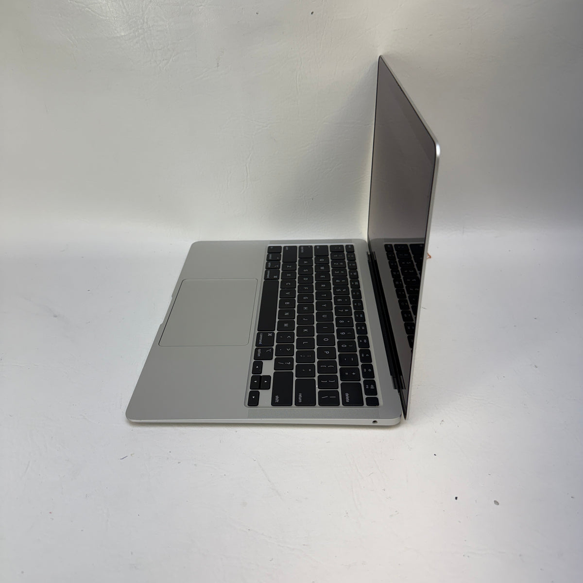 2020 Apple MacBook Air 13.3" i3 1.1GHz 8GB RAM 256GB SSD Silver A2179