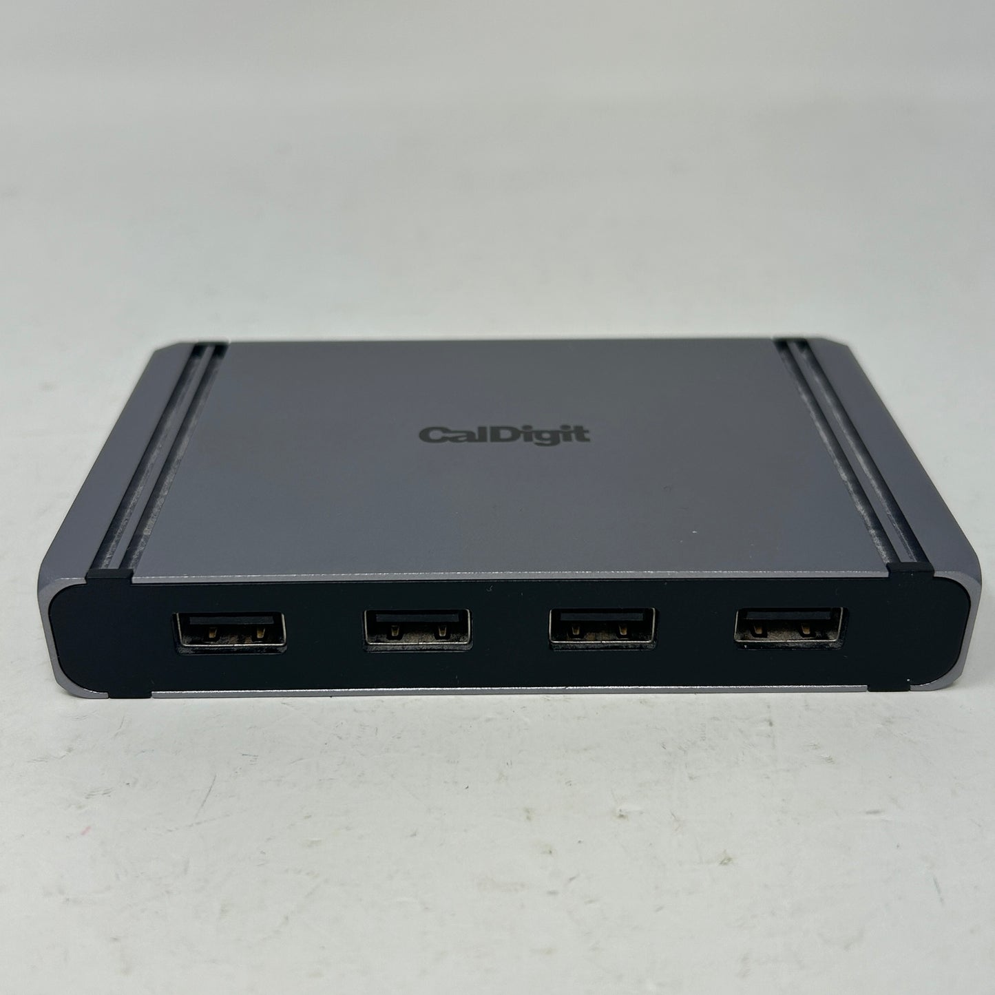 CalDigit Element Hub Thunderbolt 4 TBT4 USB4 Docking Station