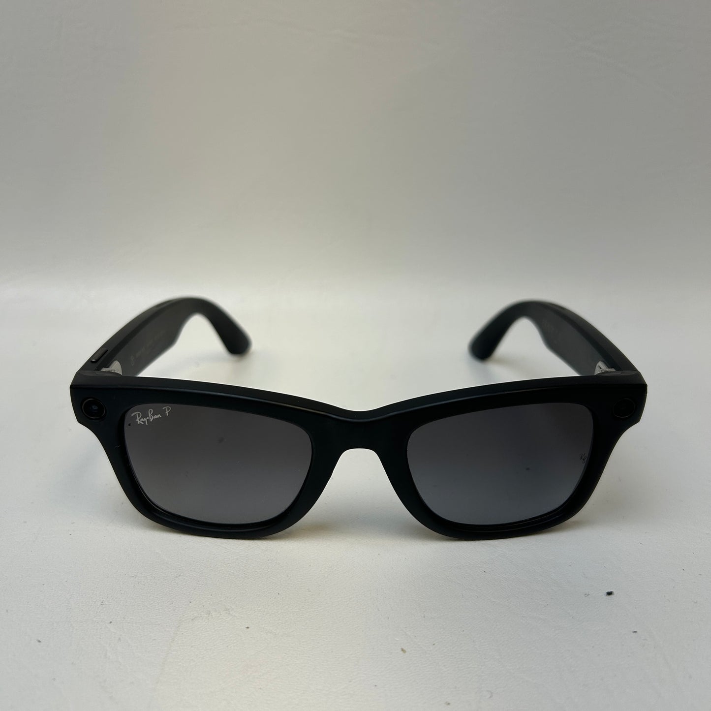 Ray-Ban Meta Wayfarer Gen 1 Matte Black Transitions RW4006 601S1M AI Smart Glasses