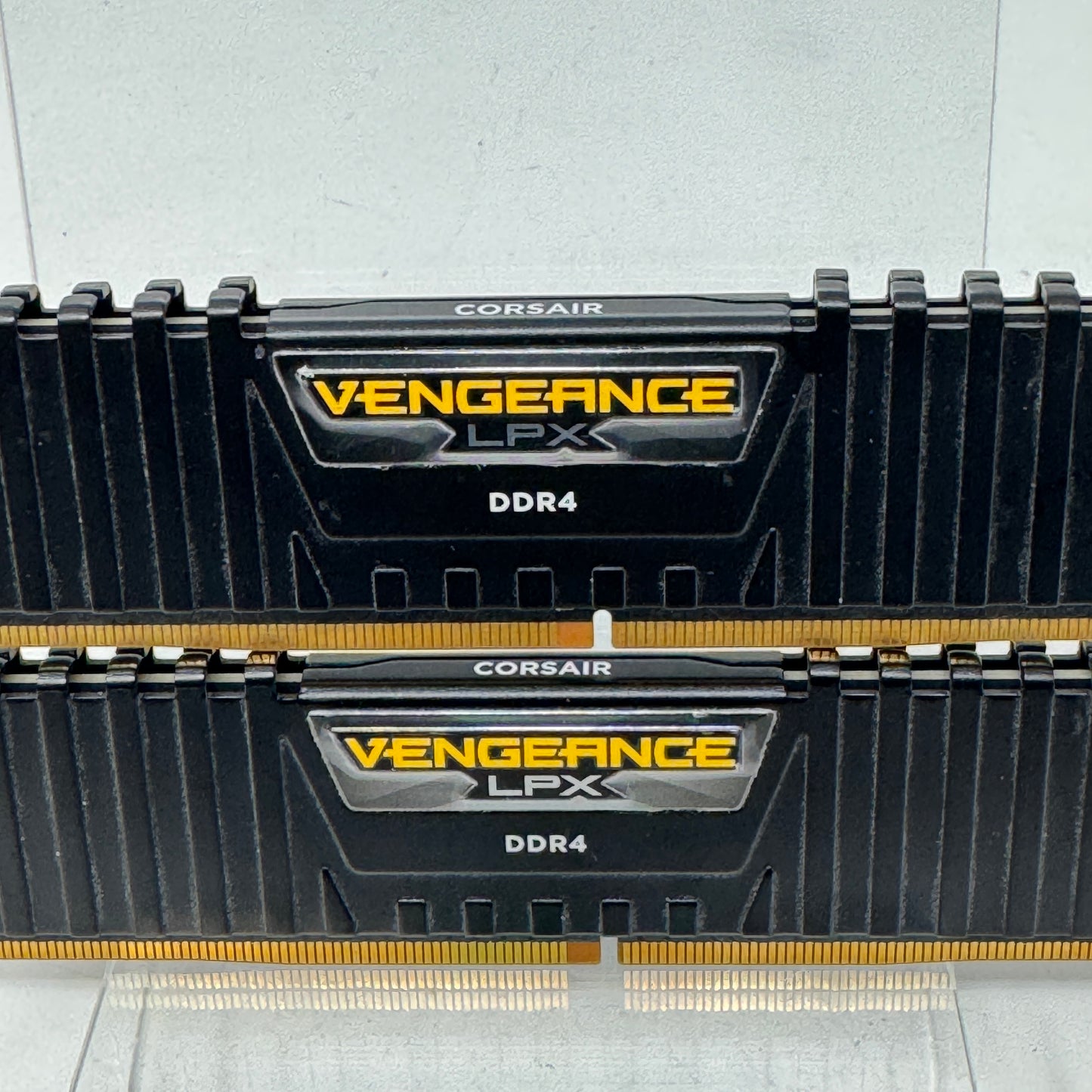 Corsair Vengeance LPX 16GB (2x8GB) RAM DDR4 3000MHz CM16GX4M2B3000C15