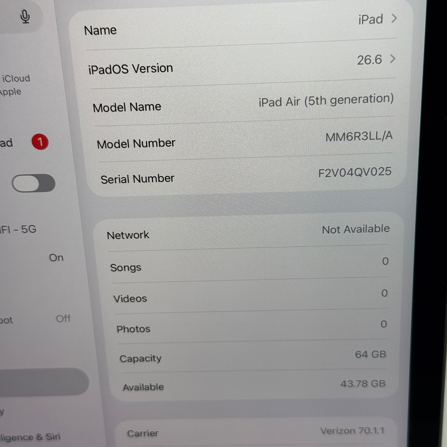 Factory Unlocked Apple iPad Air 5th Gen 64GB Space Gray MM6R3LL/A