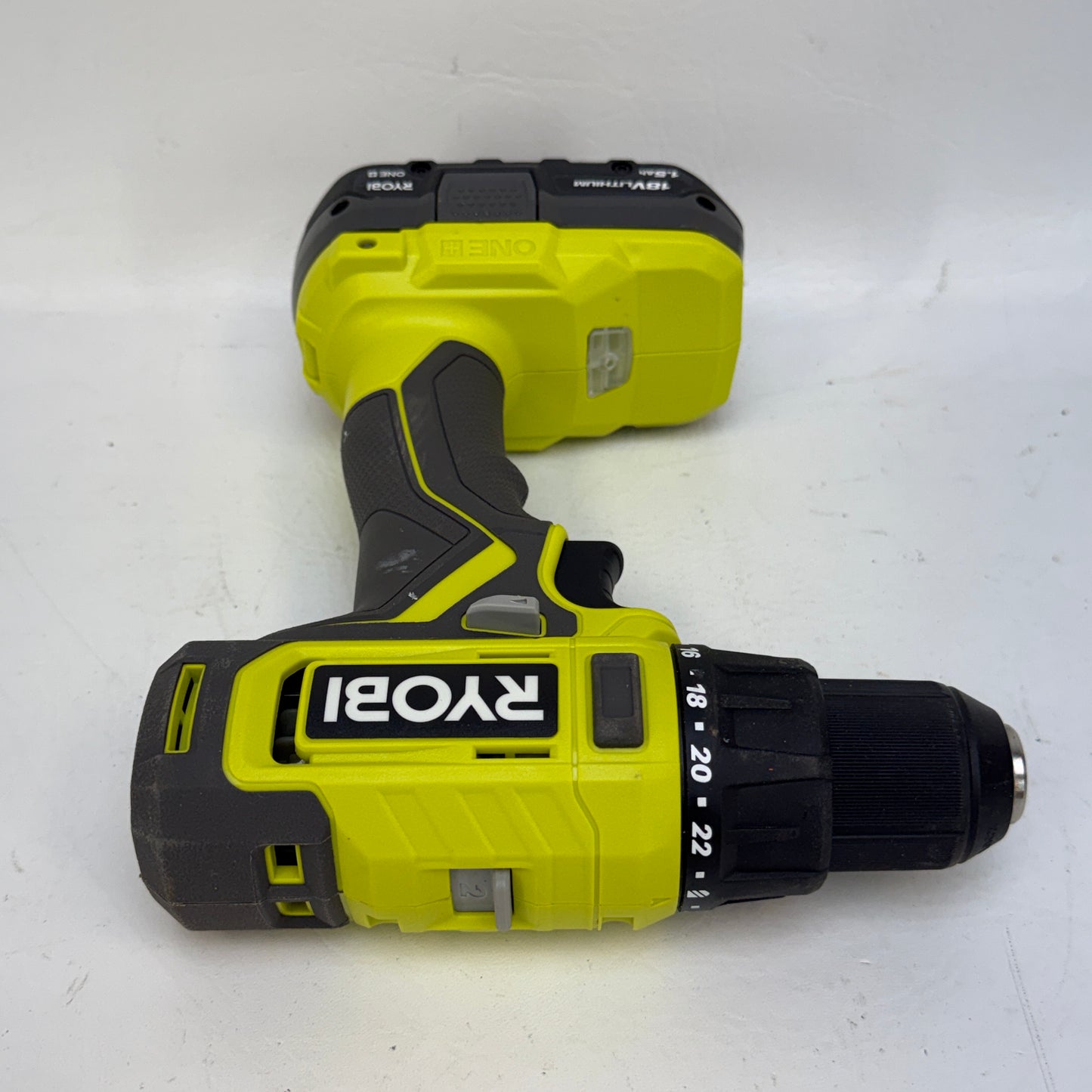 Ryobi 18V Cordless Drill Driver 1/2 Inch 1.5 Ah Battery PCL206