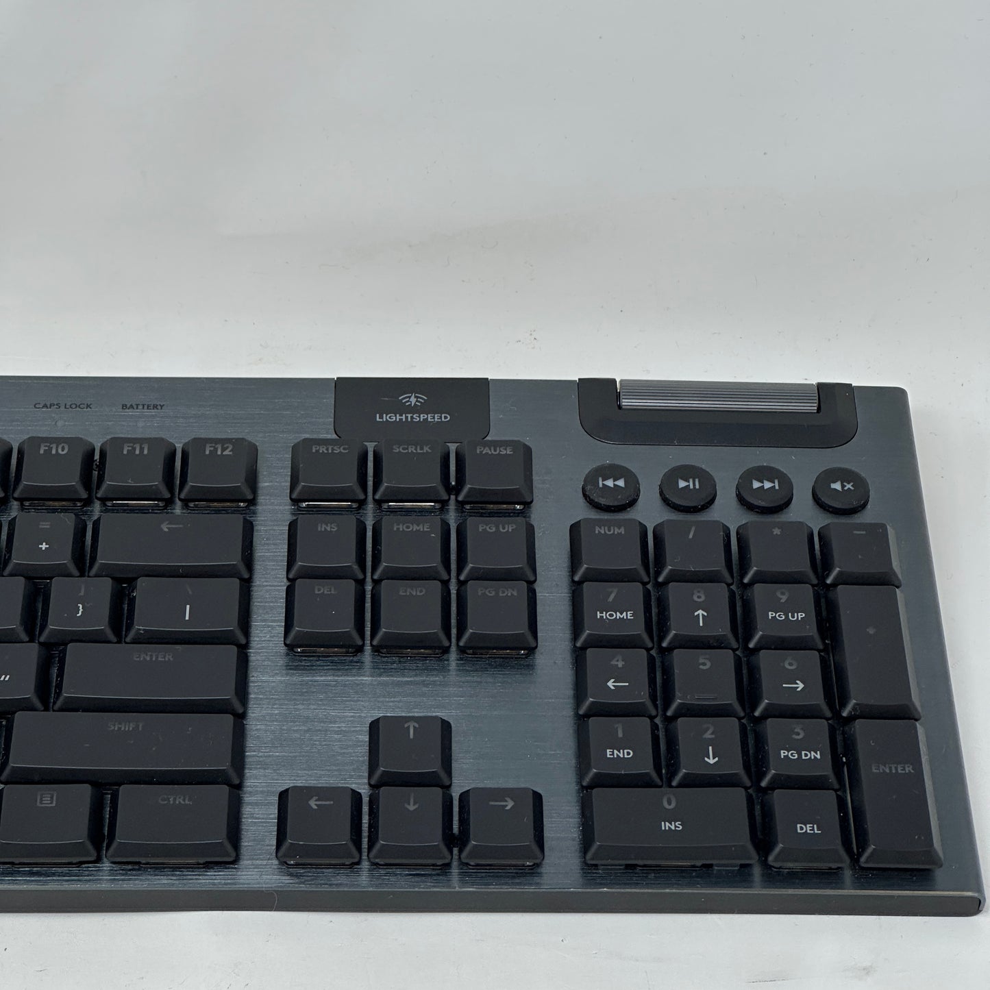 Logitech G915 Wireless RGB Mechanical Gaming Keyboard Y-R0069