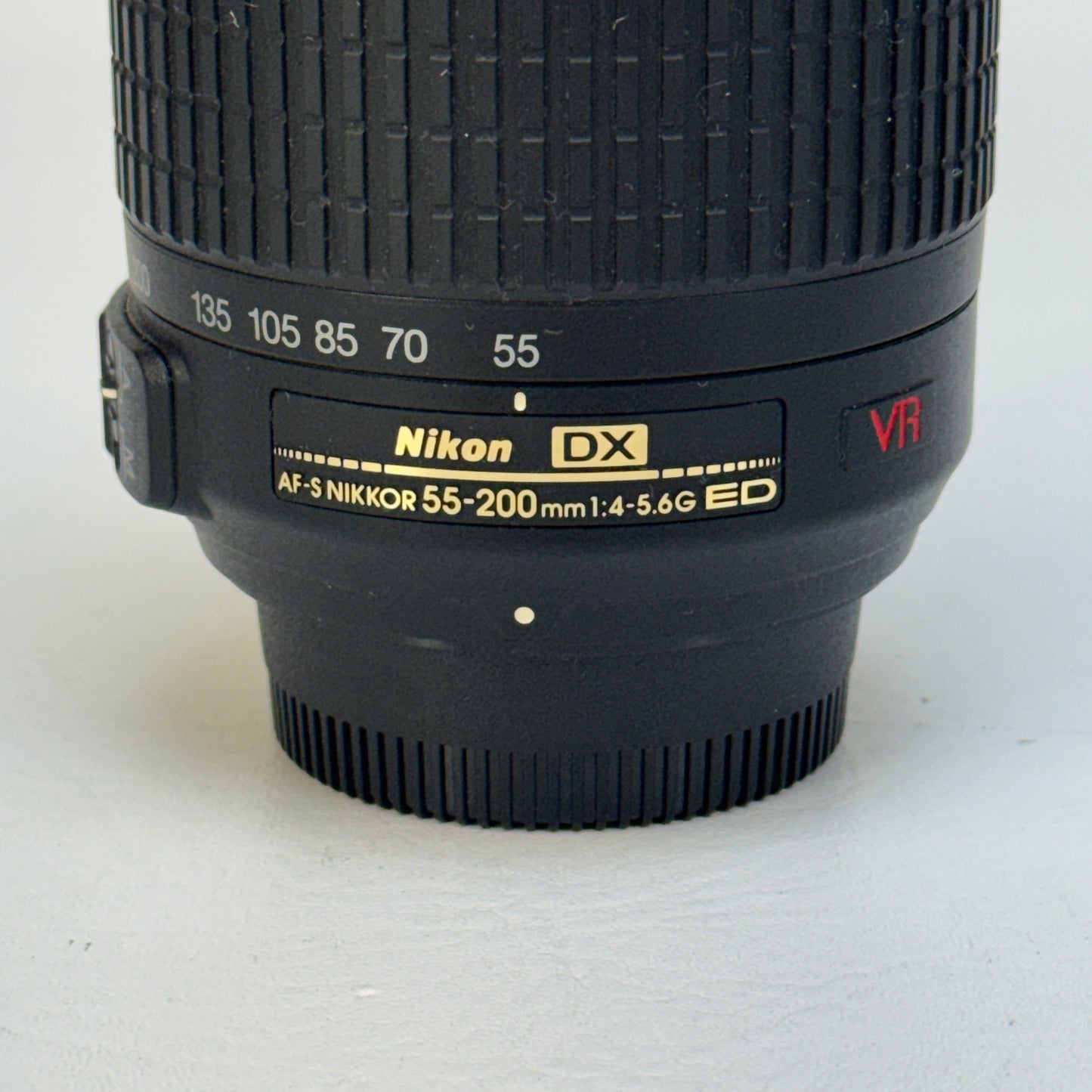 Nikon AF-S DX NIKKOR 55-200mm f/4-5.6G ED Auto & Manual Lens F
