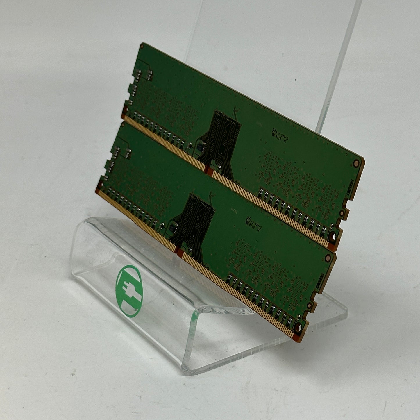 Micron  1RX8 PC4-2400T-UA2-11 16GB (2x8GB) RAM DDR4 2400MHz MTA8ATF1G64AZ-2G3E1