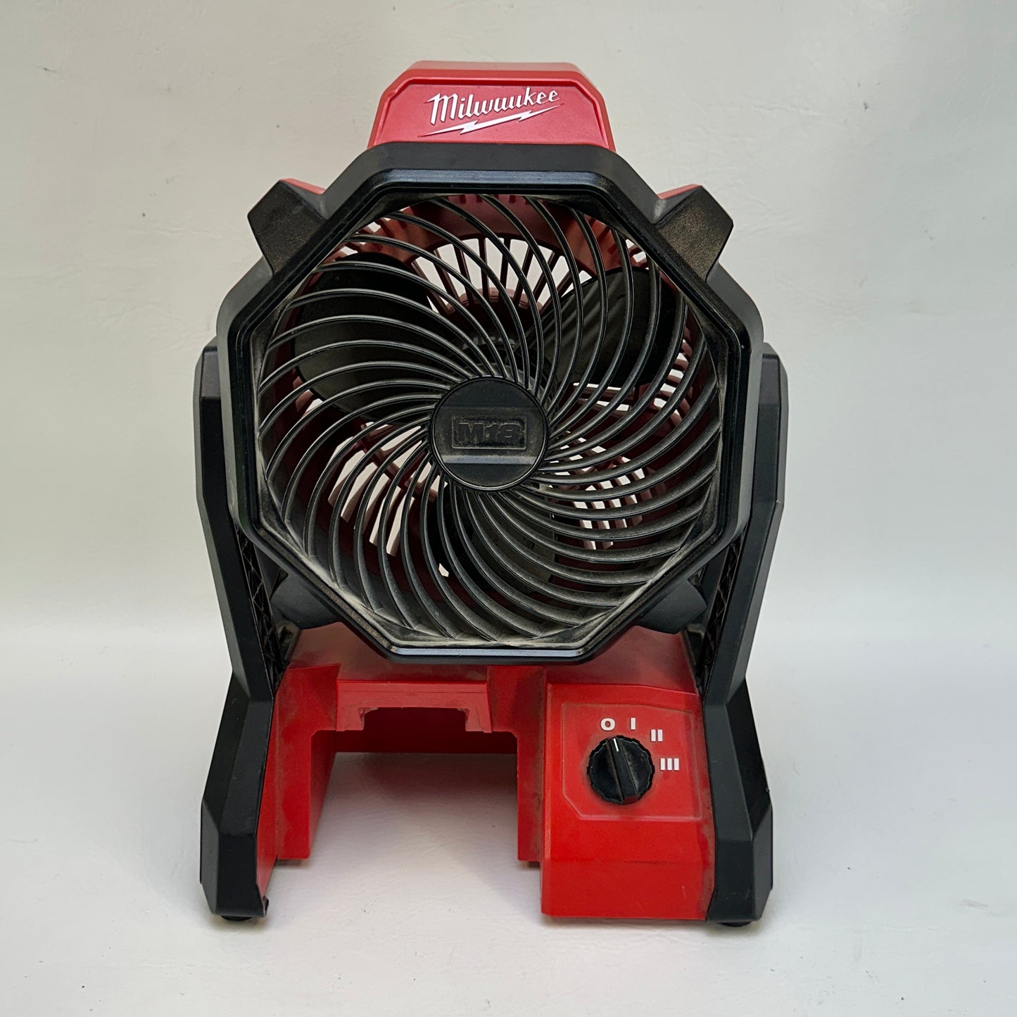 Milwaukee M18 18-Volt Lithium-Ion Cordless Jobsite Fan Tool Only 0886-20