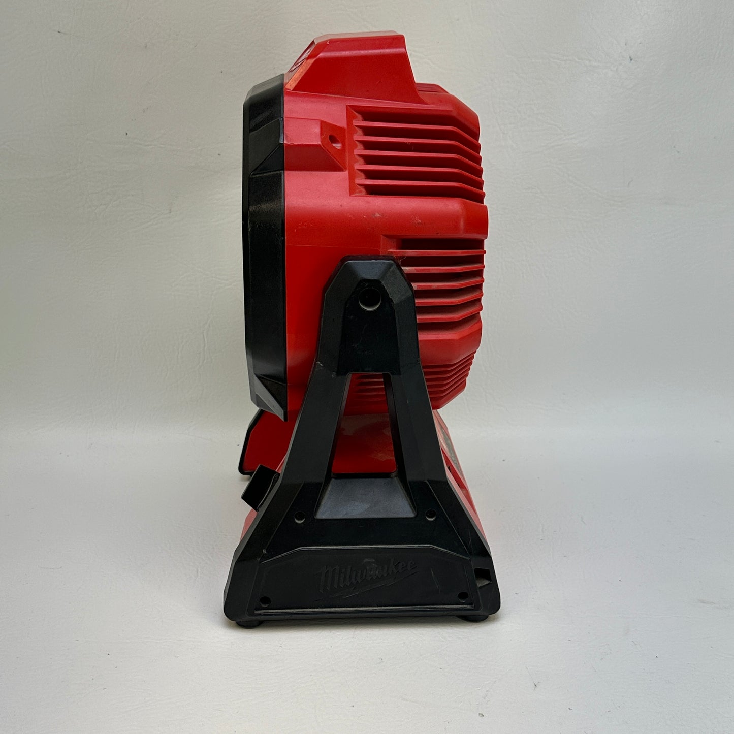 Milwaukee M18 18-Volt Lithium-Ion Cordless Jobsite Fan Tool Only 0886-20
