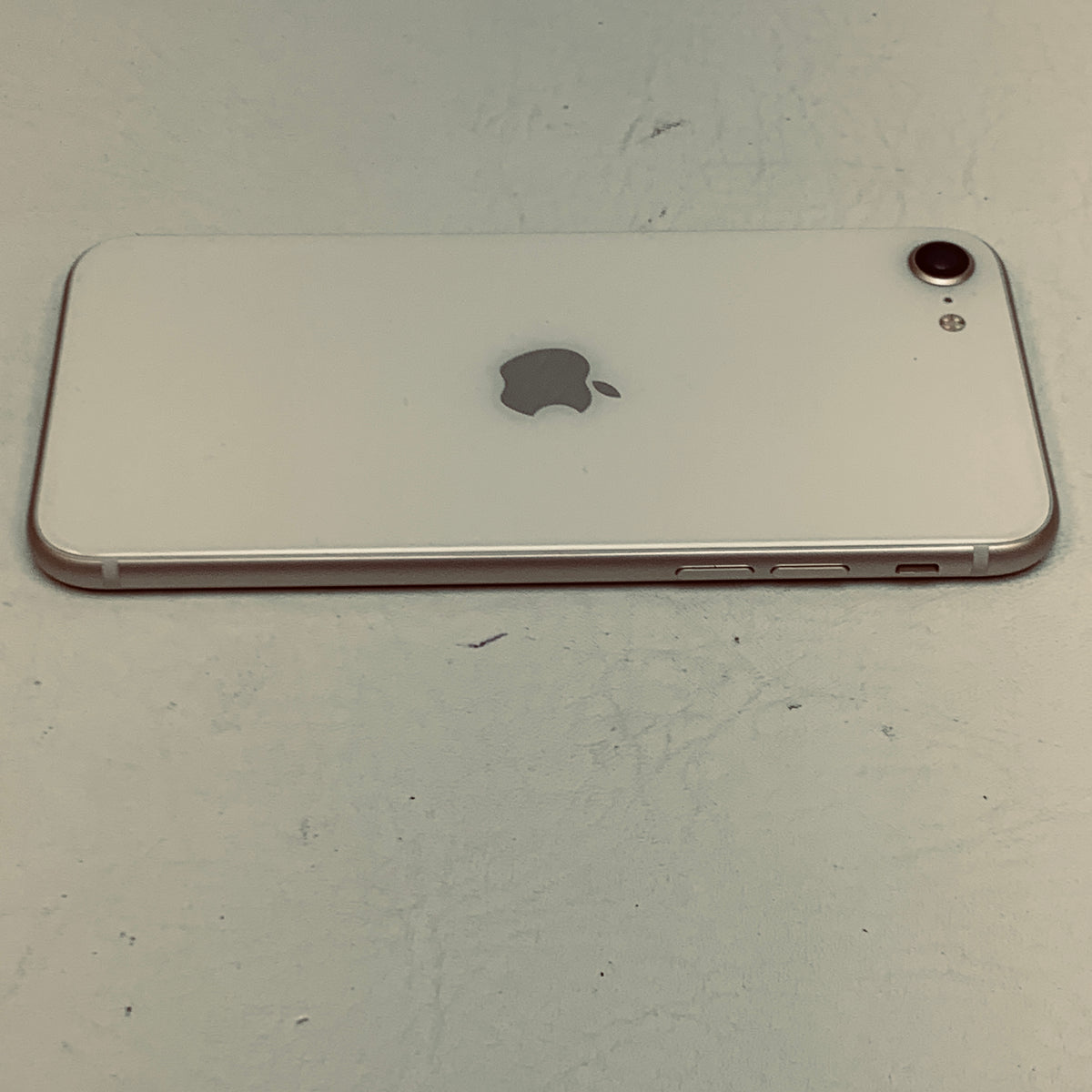 Factory Unlocked Apple iPhone SE 3rd Gen 64GB Starlight MMX63LL/A