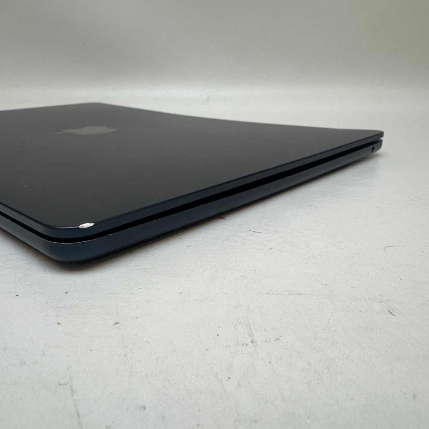 2024 Apple MacBook Air 15" M3 10C GPU 4.0GHz 8GB RAM 256GB SSD A3114