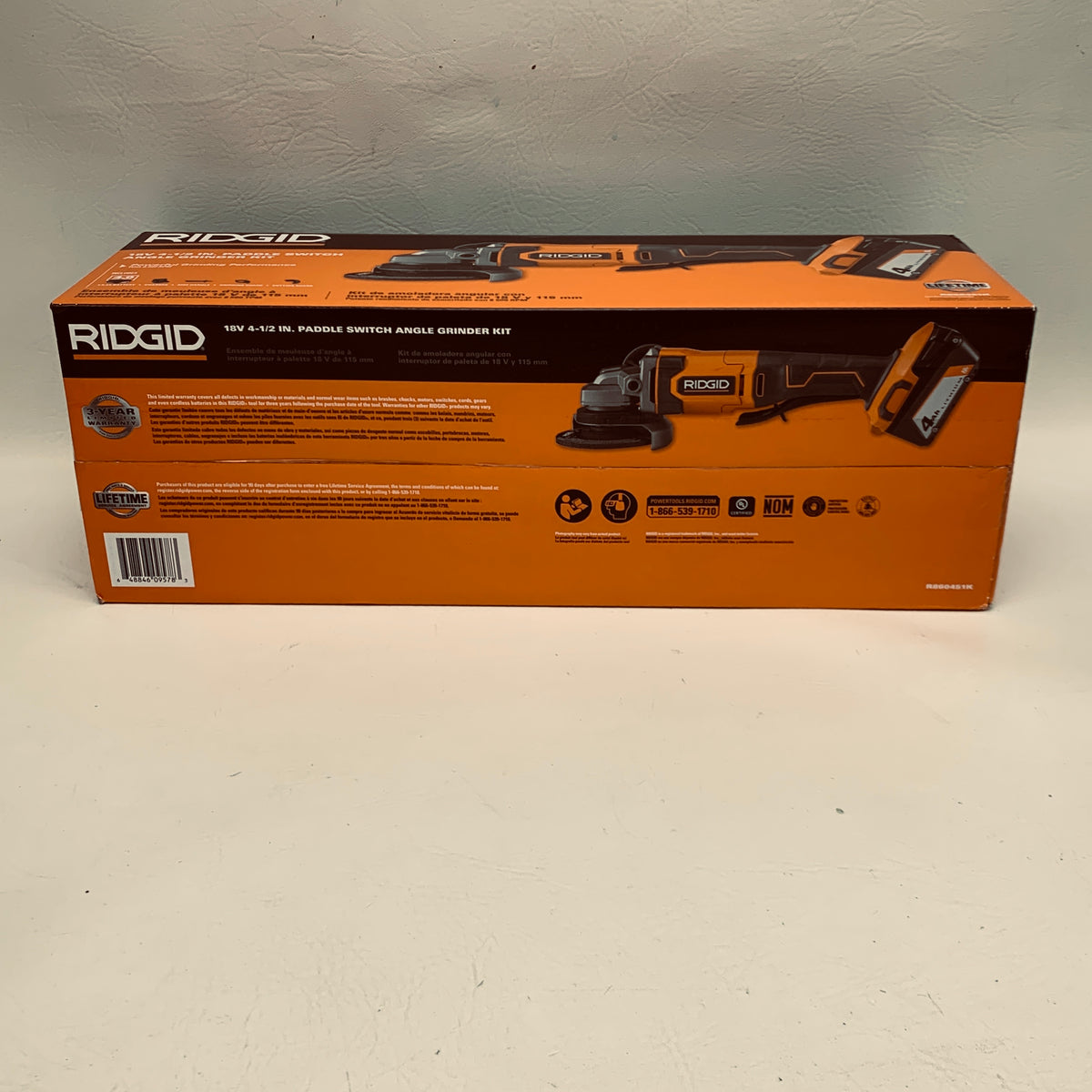 New Ridgid R860451K 18V Cordless 4-1/2 in Paddle Switch Angle Grinder Kit 