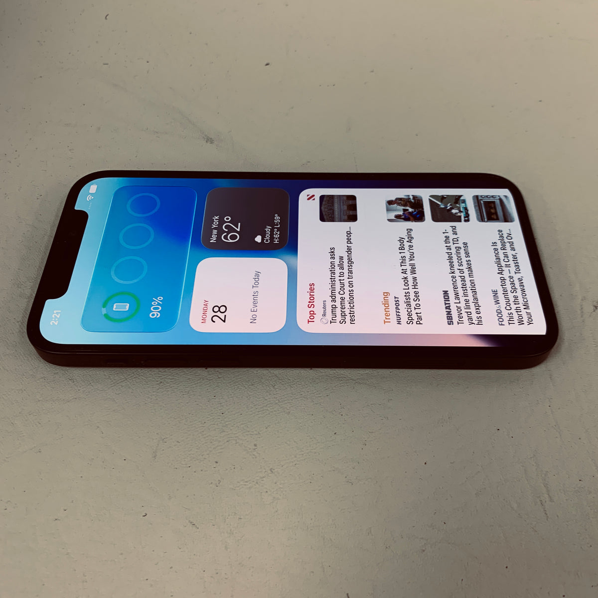 Apple iPhone 12 64GB Black NGF43LL/A Black