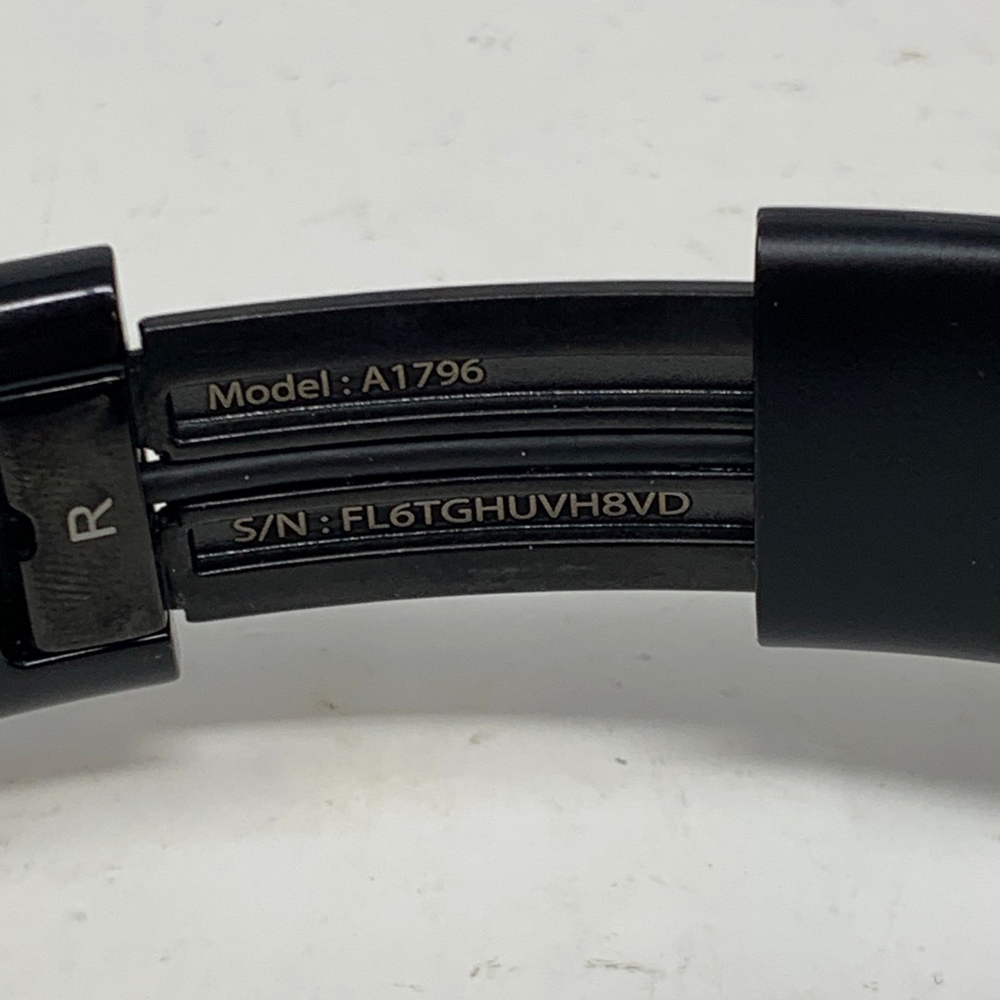 Beats SBeats Solo 3 Wireless on-Ear Headphones Black A1796