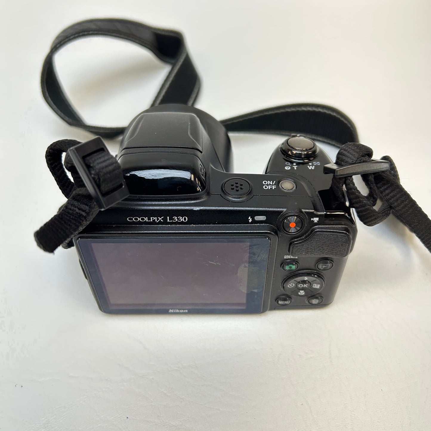 Nikon COOLPIX L330 20.2MP Bridge Camera