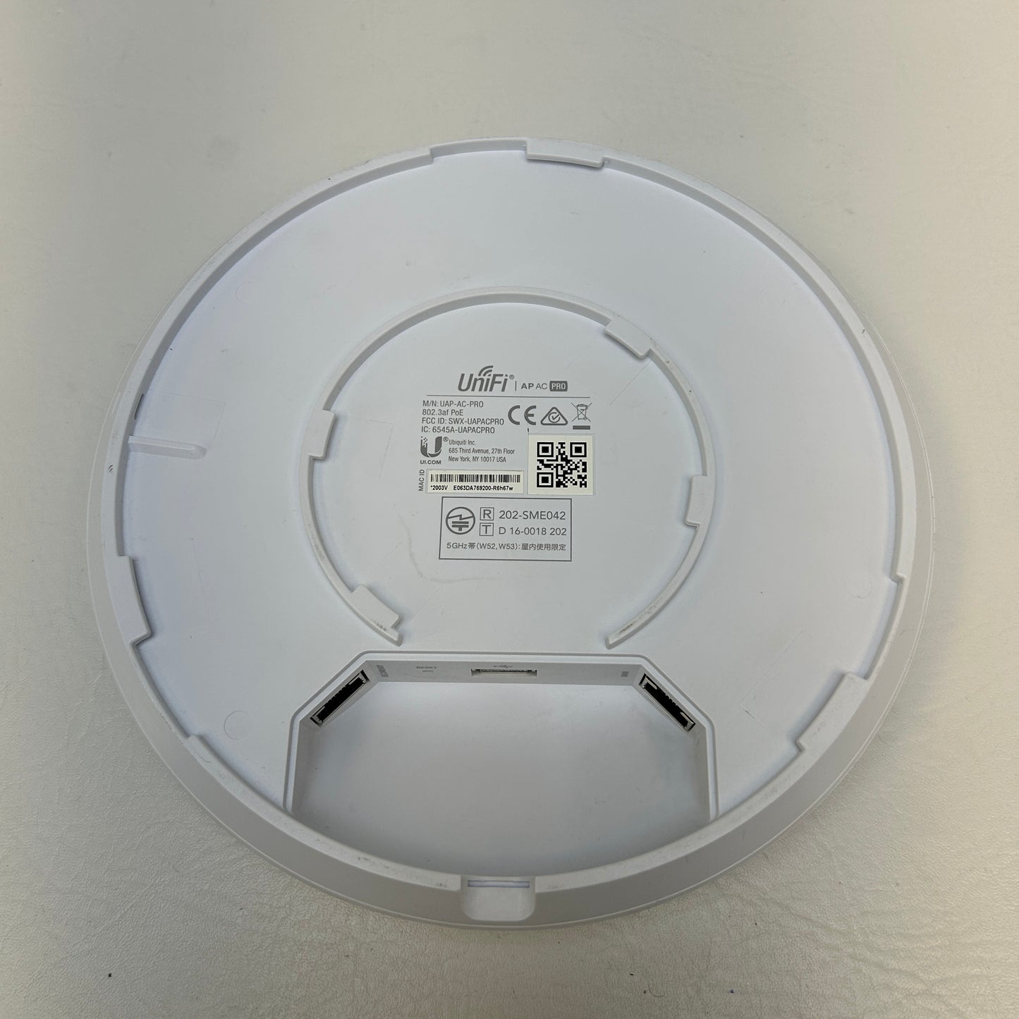 Ubiquiti UniFi AP AC PRO UAP-AC-PRO Dual-Band Access Point 450Mbps White
