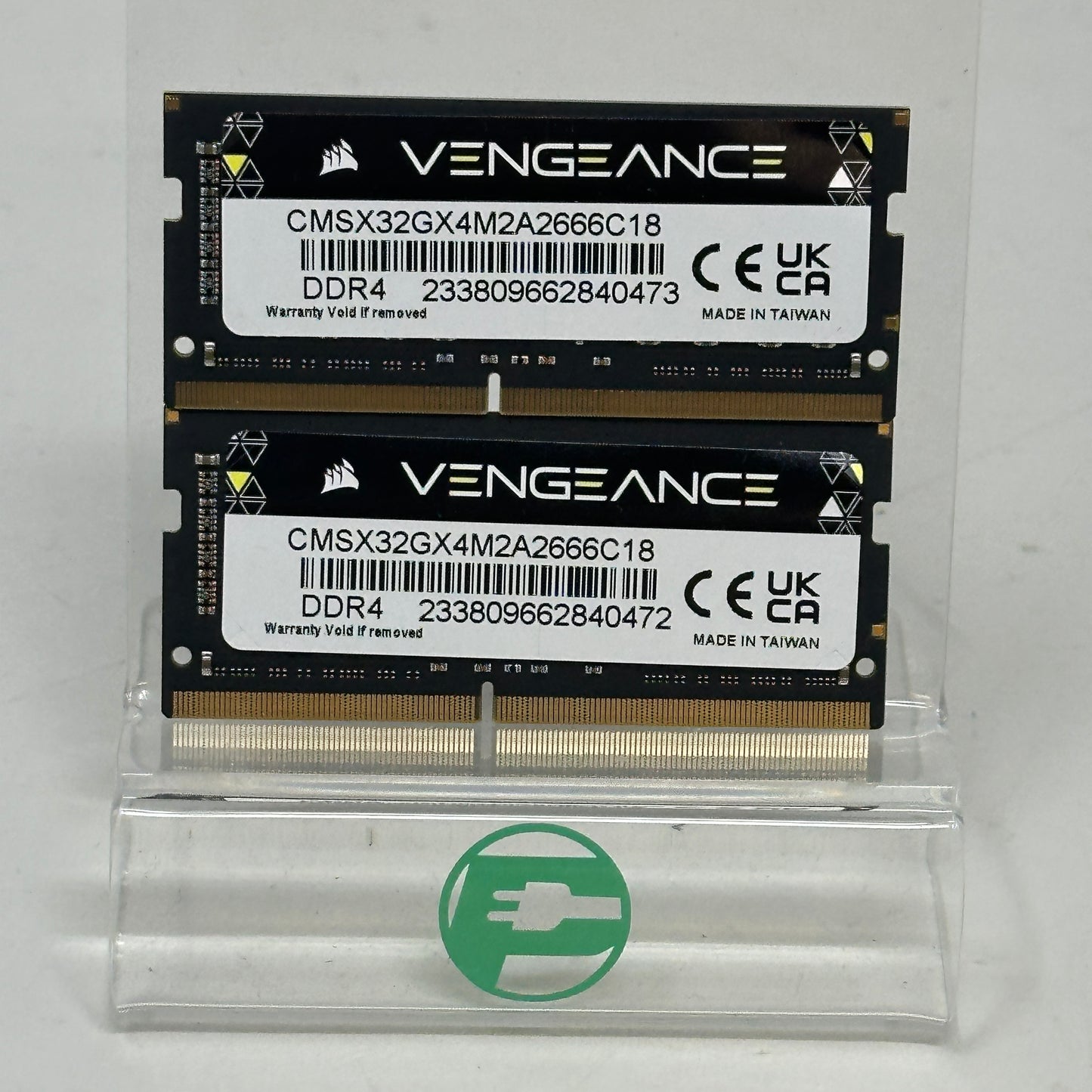 Corsair Vengeance 32GB (2x16GB) RAM DDR4 2666MHz CMSX32GX4M2A2666C18