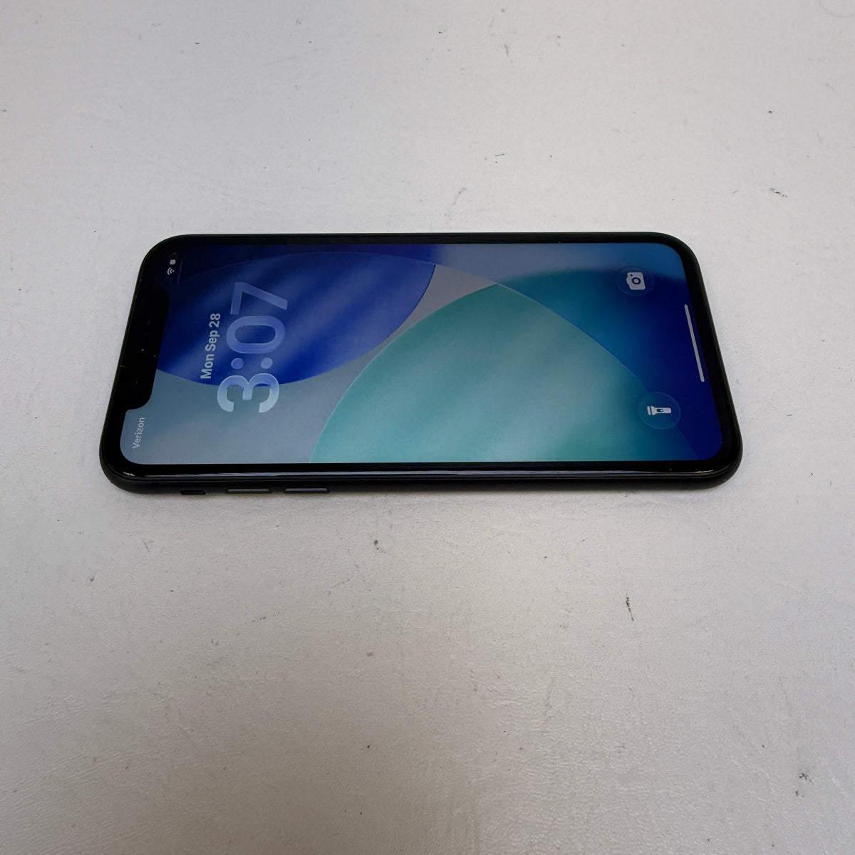 Factory Unlocked Apple iPhone 11 128GB Black MWKU2LL/A