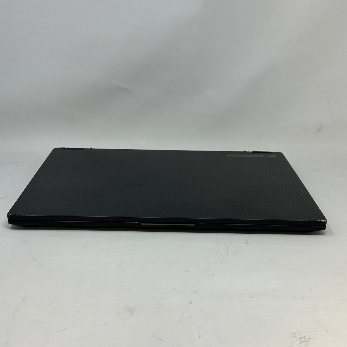 Asus ROG Flow X13 GV301RE 13.4 Ryzen 9 6900HS 3.3GHz 16GB RAM 1TB SSD GeForce 