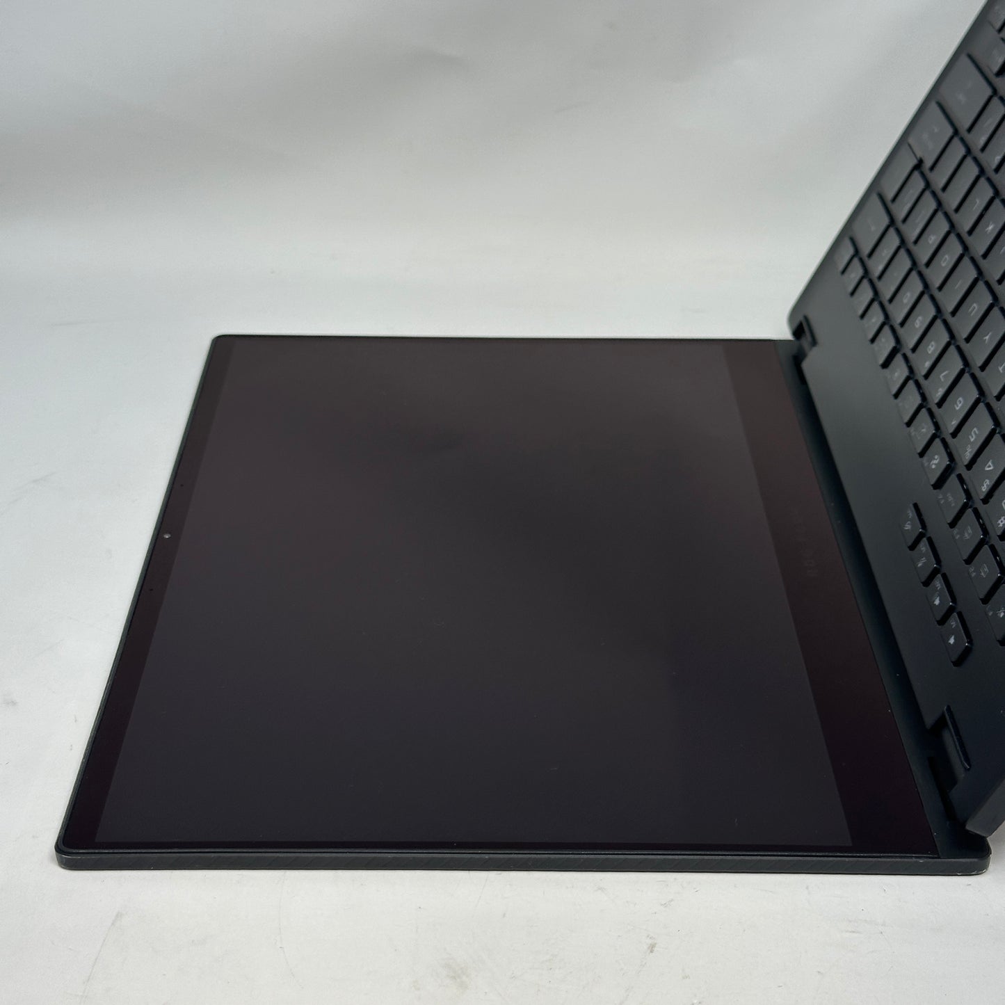 Asus ROG Flow X13 GV301RE 13.4 Ryzen 9 6900HS 3.3GHz 16GB RAM 1TB SSD GeForce 