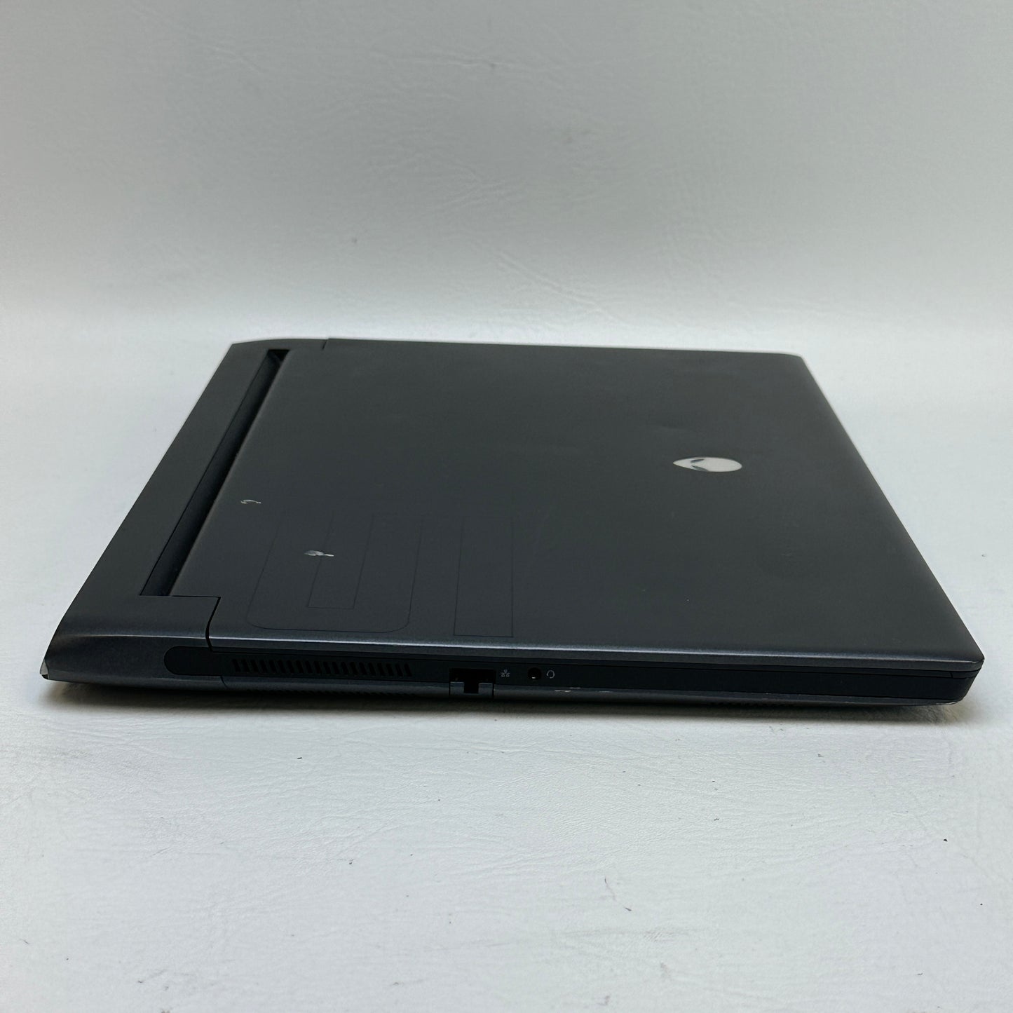 Alienware M15 R6-OL59QDT 15.6" i7-11800H 2.3GHz 8GB RAM 256GB SSD GeForce RTX