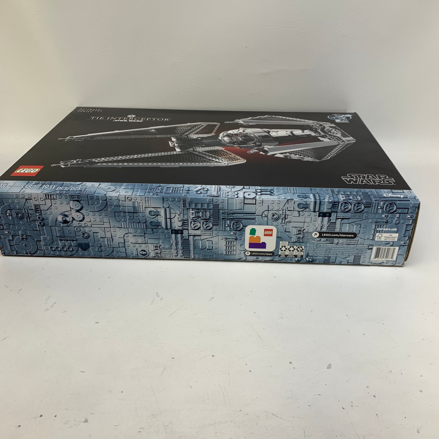 New Lego Star Wars Tie Interceptor  Building Set 75382