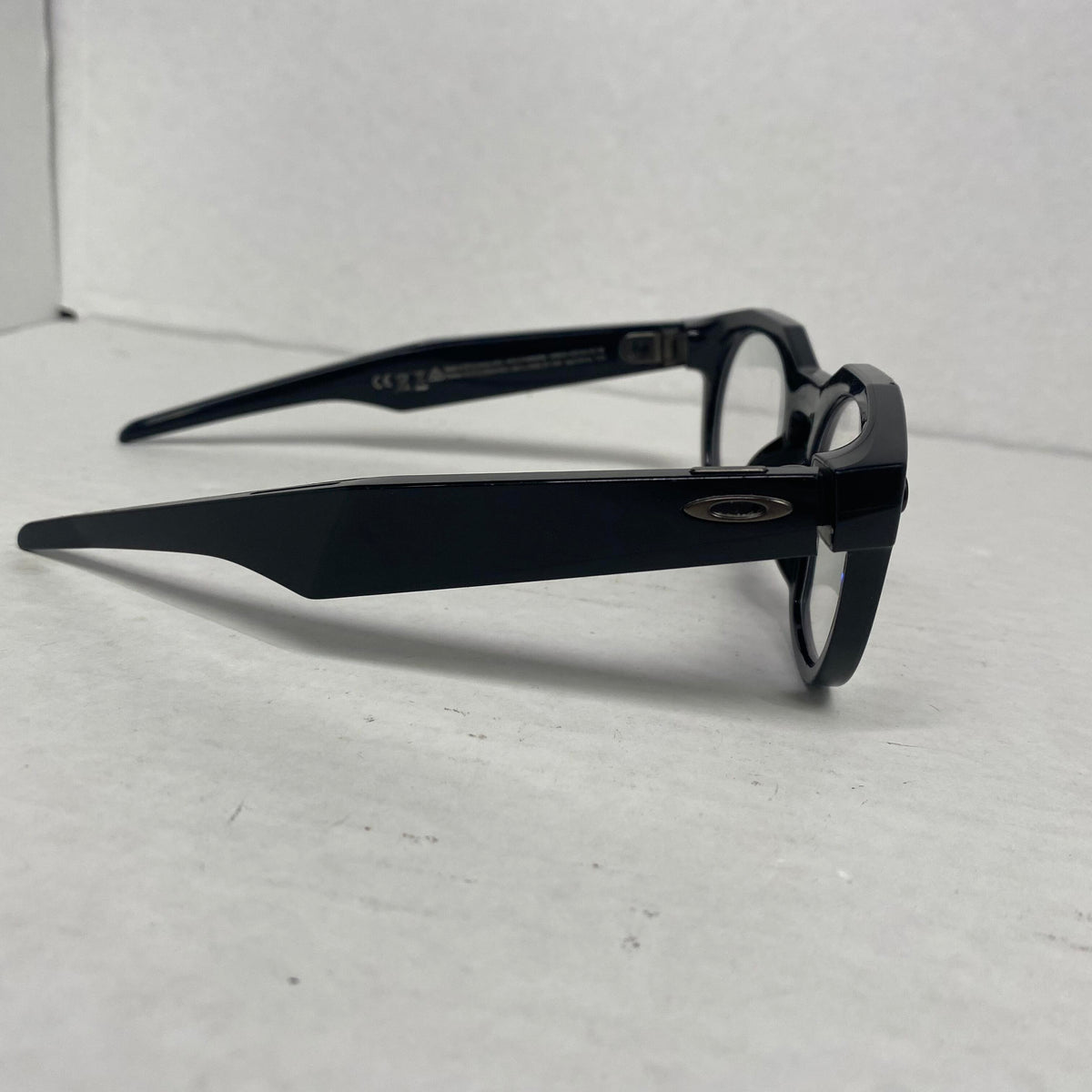 Oakley Meta HSTN AI Smart Glasses Matte Black Clear Lens 12MP 32GB OW8002
