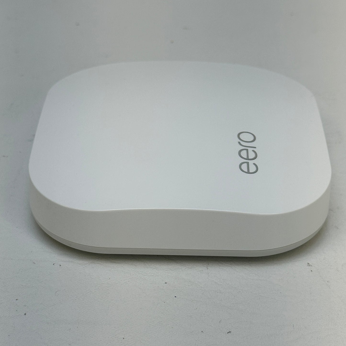 Eero Pro 2nd Gen Mesh Wi-Fi Route B010001