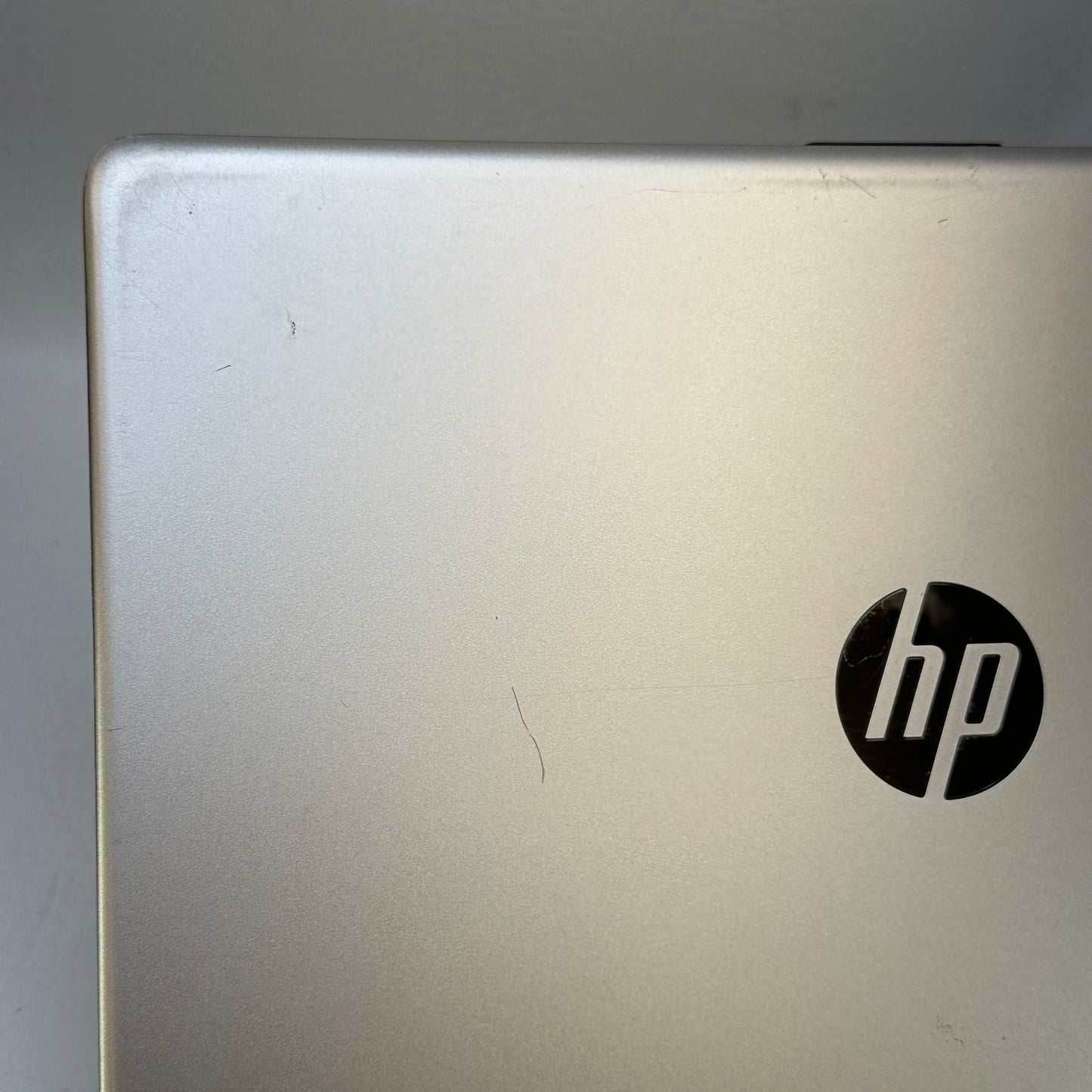 HP NoteBook 97H9294E Celeron N4000 1.10Ghz 4GB RAM 64GB SD