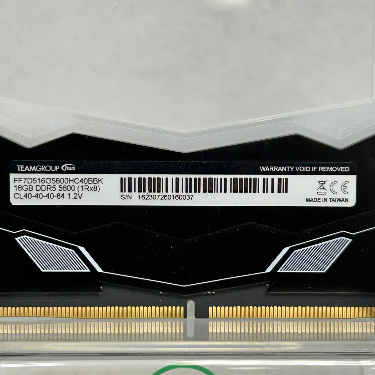 TeamGroup T-Force Delta RGB 32GB (2x16GB) RAM DDR5 5600MHz FF7D516G5600HC40BBK