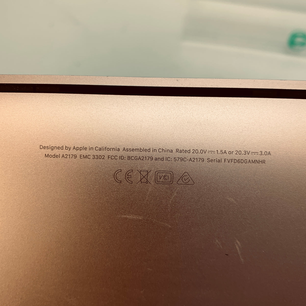 2020 Apple MacBook Air 13.3" i3 1.1GHz 8GB RAM 256GB SSD Gold MWTL2LL/A