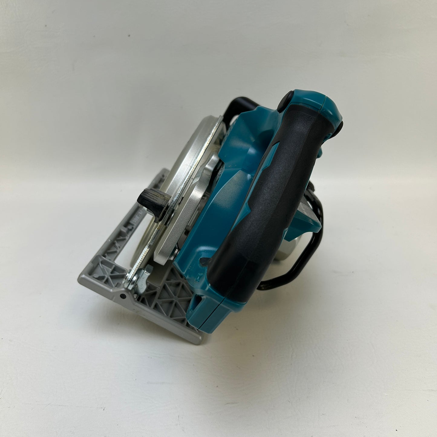 Makita XSR01 36V Brushless Cordless Rear Handle 7-1/4 in. Circular Saw