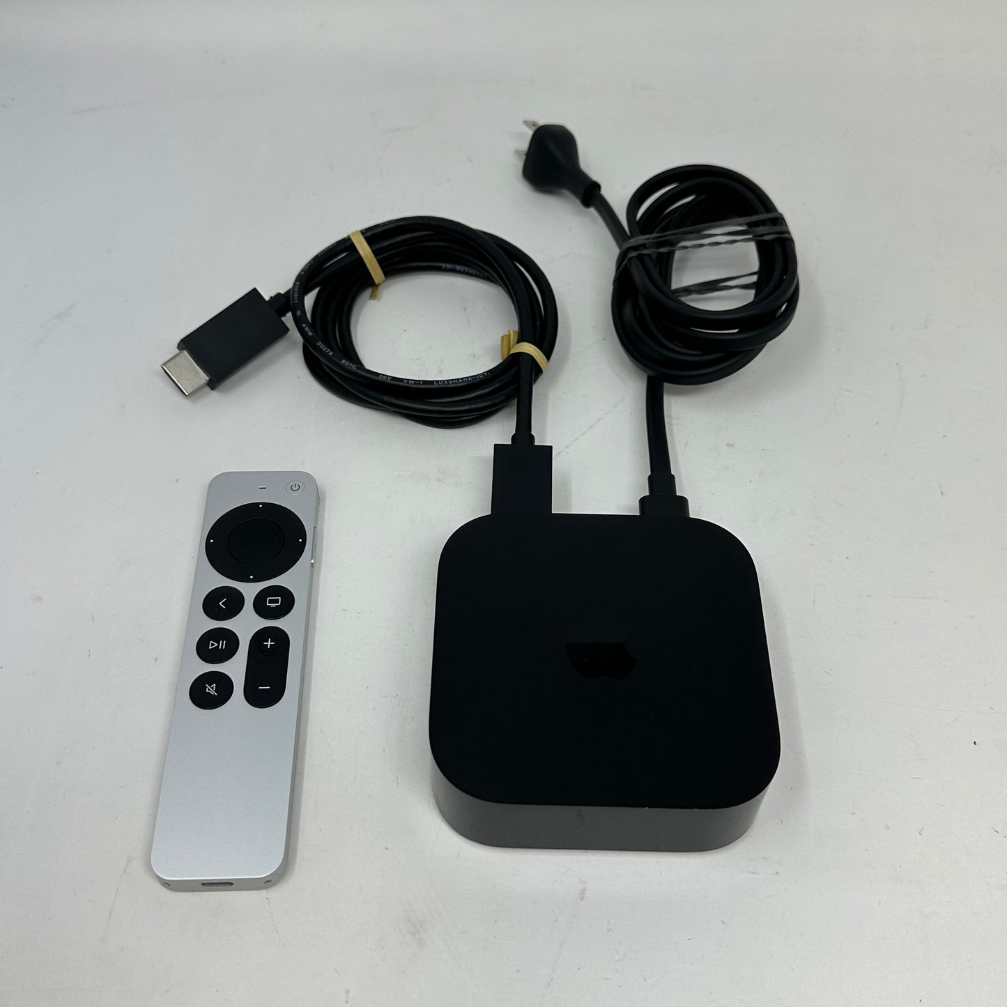 Apple TV 4K 3rd Gen 64GB Digital HD Media Streamer MN873LL/A WiFi + Ethernet