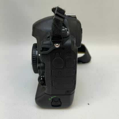Nikon D4 16.2MP Digital SLR DSLR Camera Body