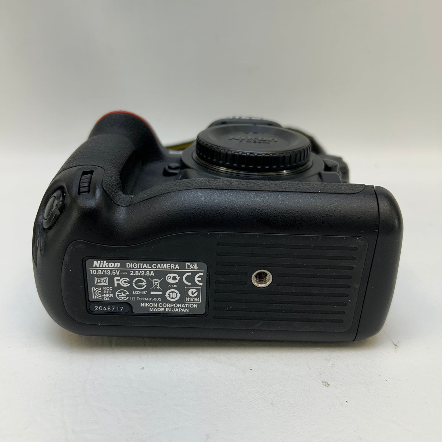 Nikon D4 16.2MP Digital SLR DSLR Camera Body