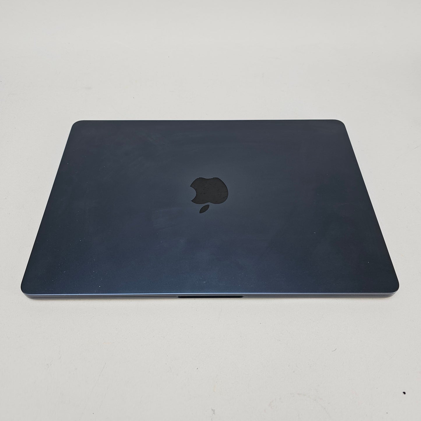 2022 Apple MacBook Air 13.6" M2 10C GPU 3.5GHz 24GB RAM 1TB SSD A2681