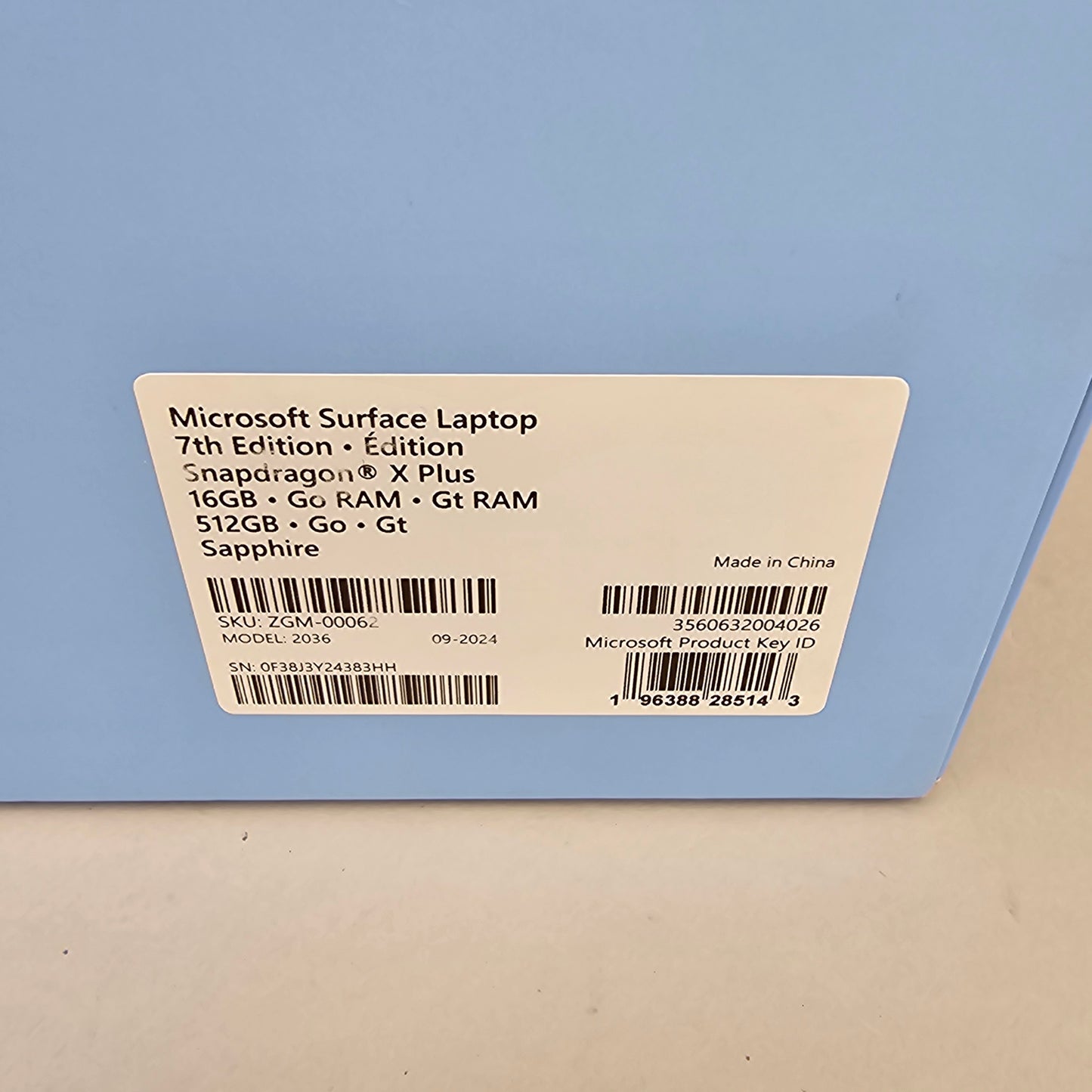 Microsoft Surface Laptop 7 2036 13.8" Snapdragon X Plus X1P64100 16GB 512GB