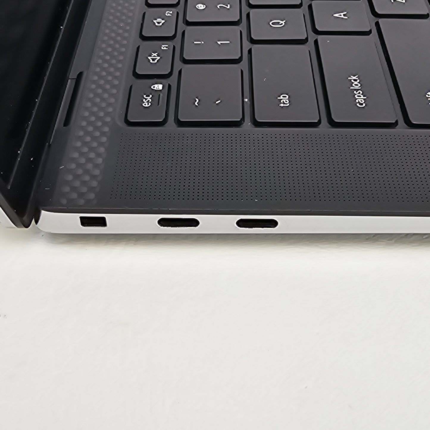 Dell Precision 5550 15.6" i7-10750H 2.6GHz 16GB RAM 256GB SSD Quadro T1000