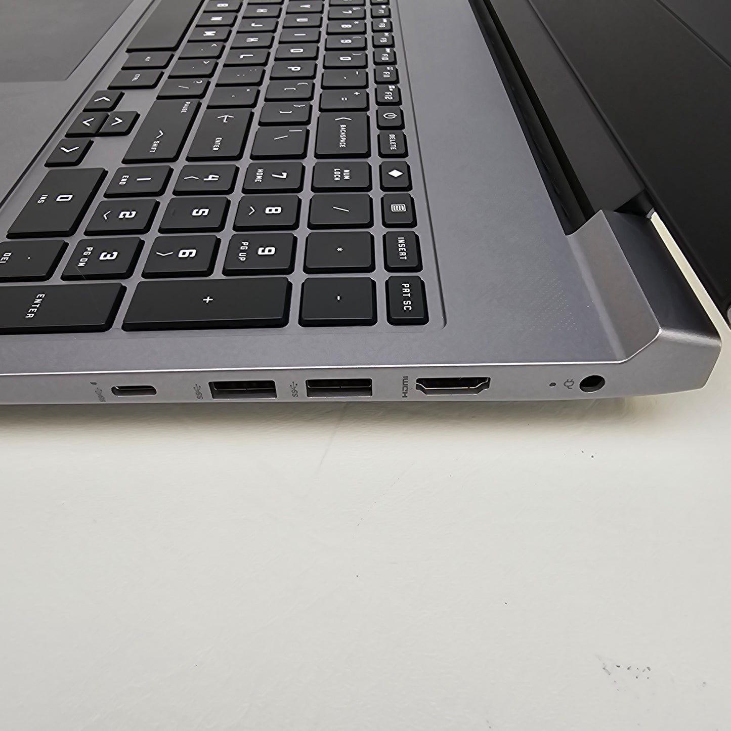 HP Omen 16-AE0073CL 16" i7-14650HX 2.2GHz 64GB RAM 2TB SSD 2TB SSD RTX 4060