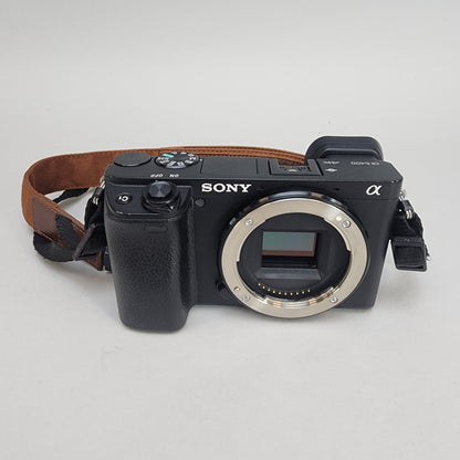 Sony A6400 ILCE-6400 24.2MP Digital Camera 30961 Shutter Count