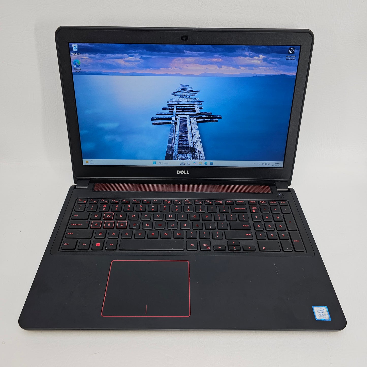 Dell Inspiron 15 5577 15.6"  i5-7300HQ 2.5GHz 8GB RAM 256GB SSD GeForce GTX 1050