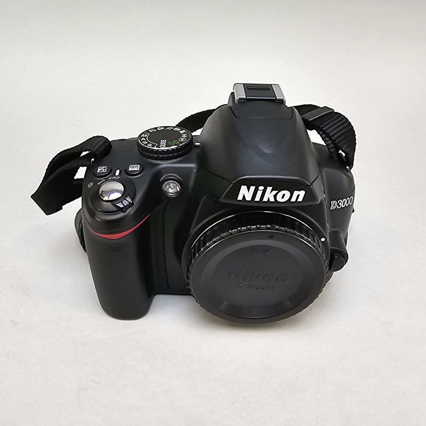 Nikon D3000 10.2MP Digital SLR DSLR Camera