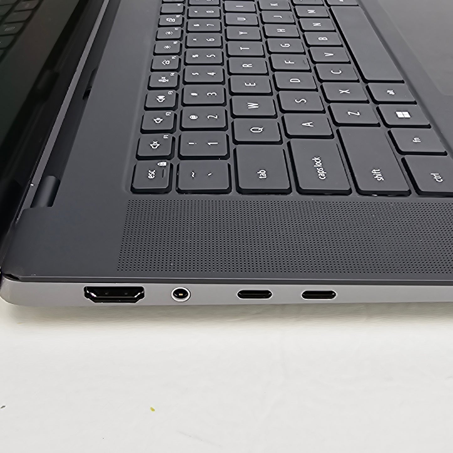 Dell Precision 5690 16" Core Ultra 7 165H 3.8GHz 64GB RAM 1TB SSD RTX A1000