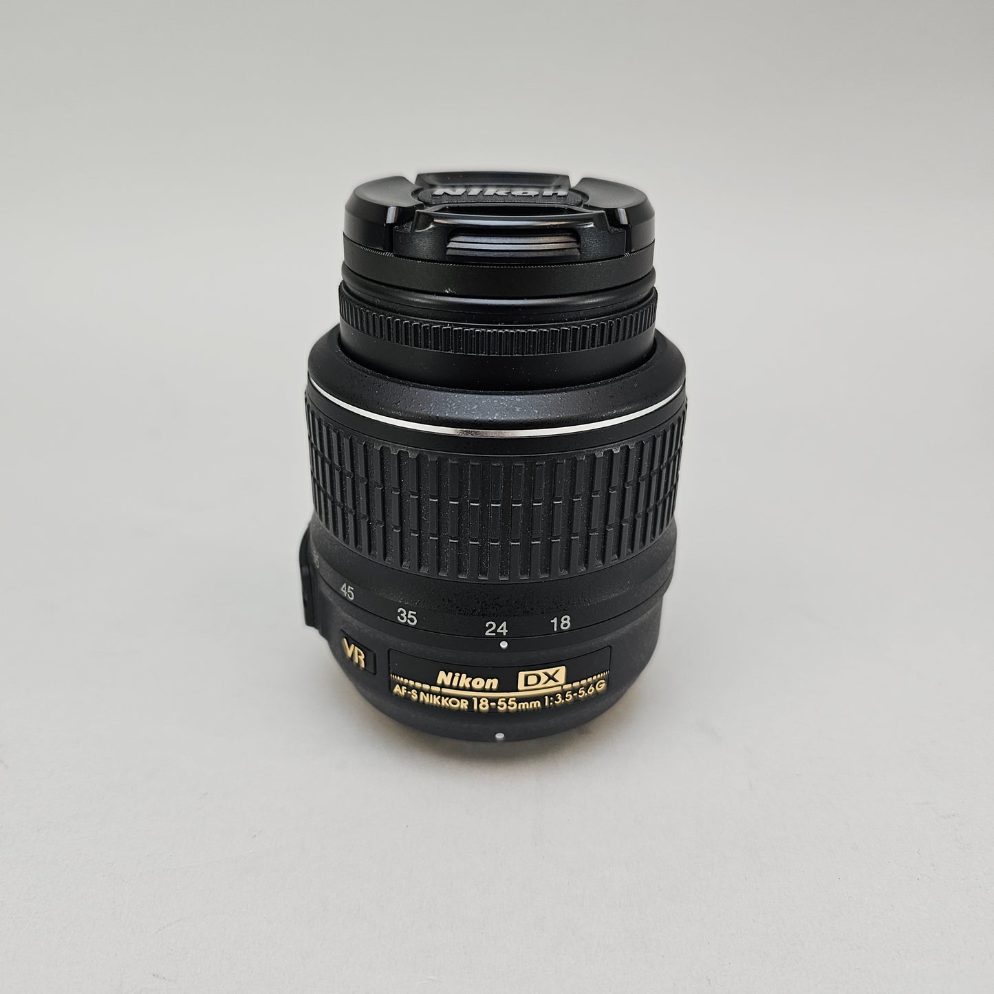 Nikon AF-S DX NIKKOR 18-55mm f/3.5-5.6 G