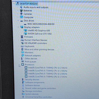 Dell Inspiron 15 5577 15.6"  i5-7300HQ 2.5GHz 8GB RAM 256GB SSD GeForce GTX 1050